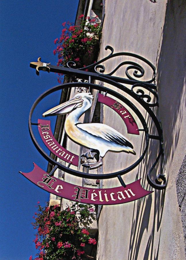 Hotel Le Pelican Rochefort-en-Terre Exteriér fotografie